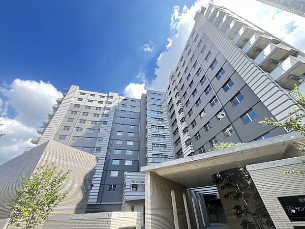 外観：327002225156