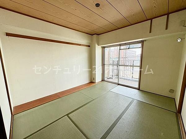 約6帖の和室♪収納がございます！