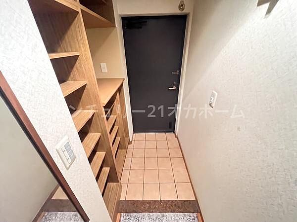 収納もしっかりあります♪※掲載写真はお客様のプライバシー保護のため、一部CG加工を施しております。