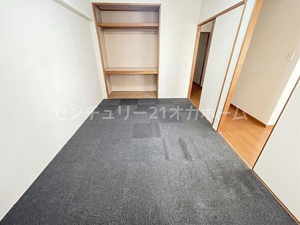 約6帖の和室♪収納がございます！※掲載写真はお客様のプライバシー保護のため、一部CG加工を施しております。