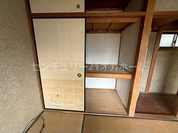 ちょっとした収納が便利ですね♪※画像は実際の写真にCG加工（家具や調度品の削除や合成）を加えたもので実際とは異なる場合があります。