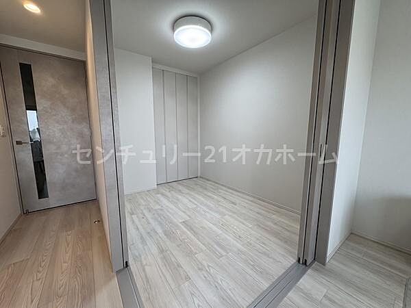 子供部屋にいかがですか♪※画像は実際の写真にCG加工（家具や調度品の削除や合成）を加えたもので実際とは異なる場合があります。
