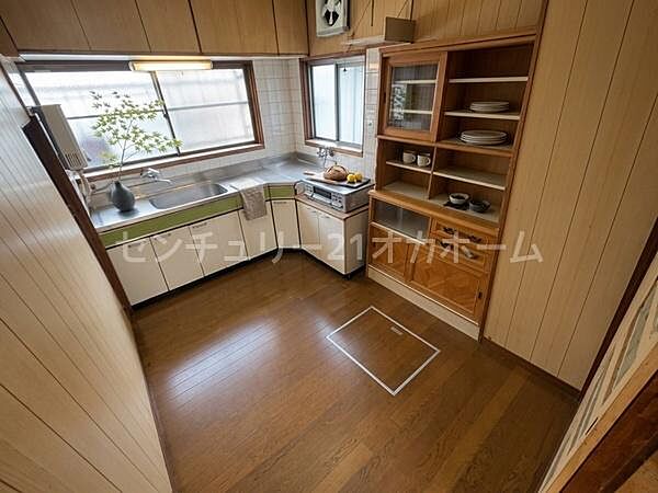 キッチン♪※画像は実際の写真にCG加工（家具や調度品の削除や合成）を加えたもので実際とは異なる場合があります。