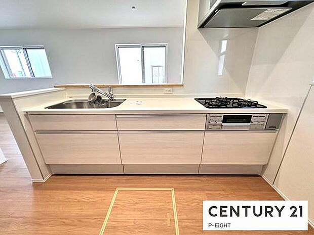 料理をしながらリビングを見渡せるつくりで、料理中も家族との会話がはずみます。