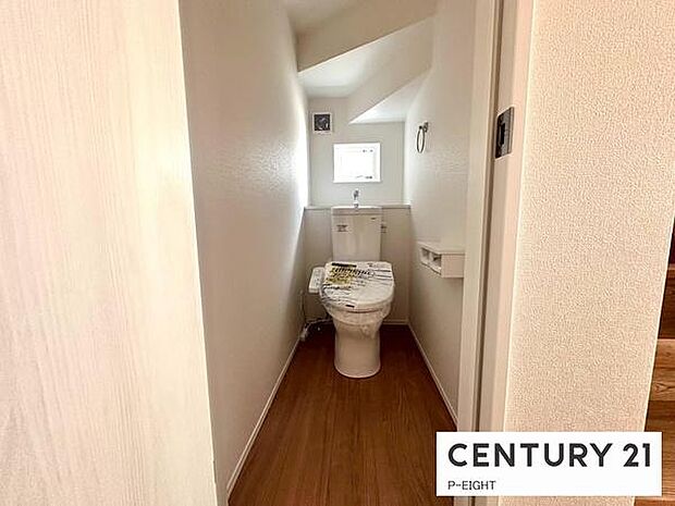 ウォシュレット付きの暖房便座で快適です！