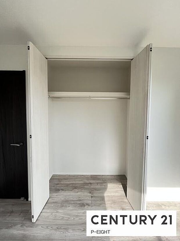 クローゼットでお部屋もスッキリ!