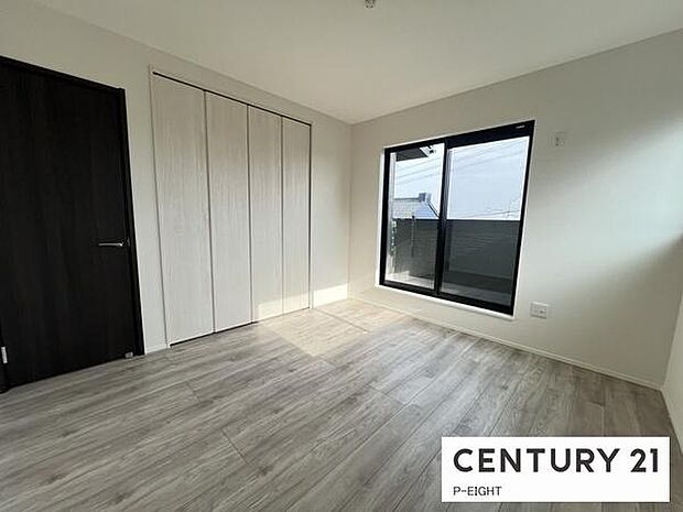 バルコニーに面している明るい部屋です!