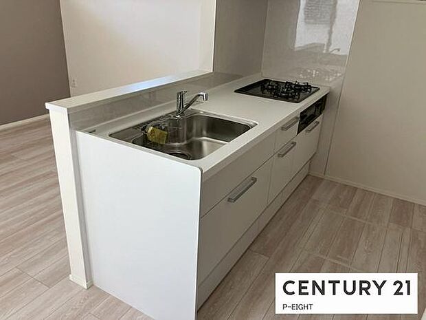 傷が付きにくい人造大理石ワークトップのキッチン。