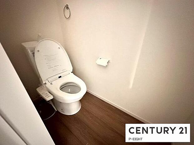 ウォシュレット付きの暖房便座で快適です!