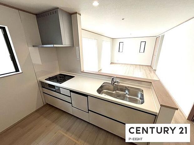 料理をしながらリビングを見渡せるつくりで、料理中も家族との会話がはずみます。