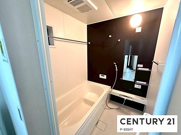 一坪サイズのお風呂で毎日の疲れを癒してください。