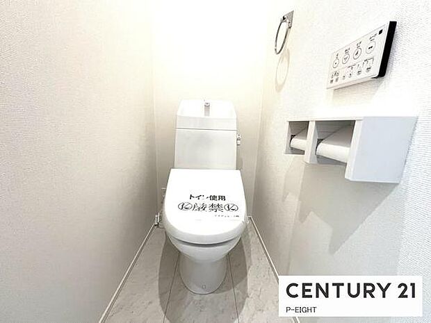 白色基調の落ち着ける空間になっております。