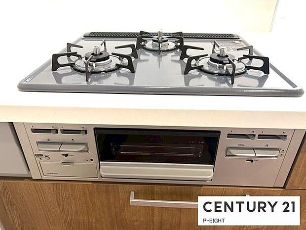 三口ガスコンロで料理もはかどりますね!グリルもあります!