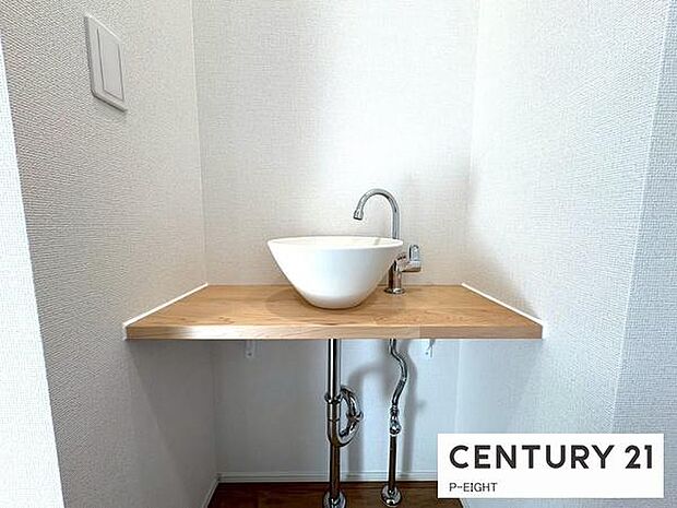 2階にも洗面台があります。