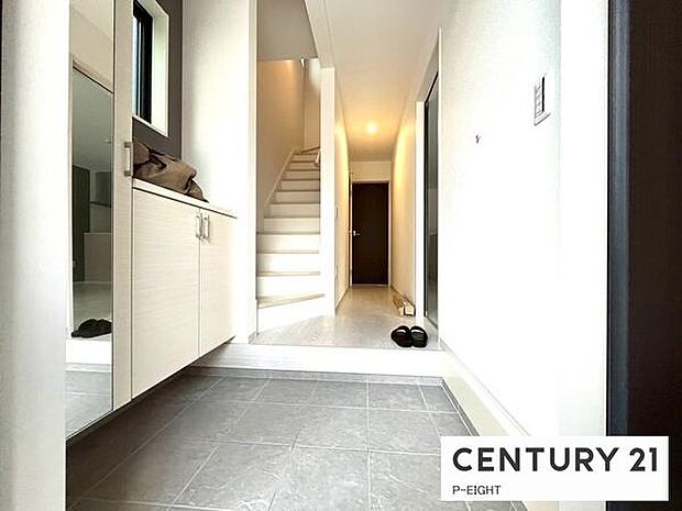 穏やかな色合いで来客をなごませてくれます!