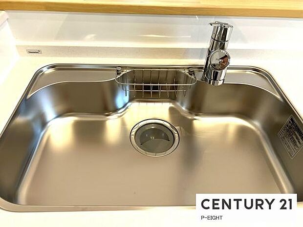 浄水器内蔵型のため、キッチン回りもスリムな印象です!