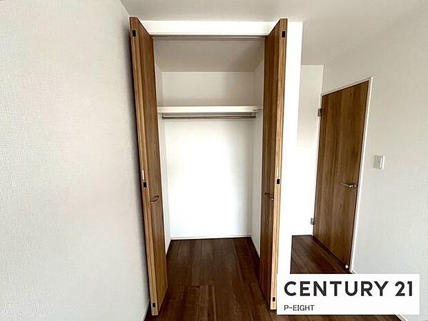 クローゼットでお部屋もスッキリ!