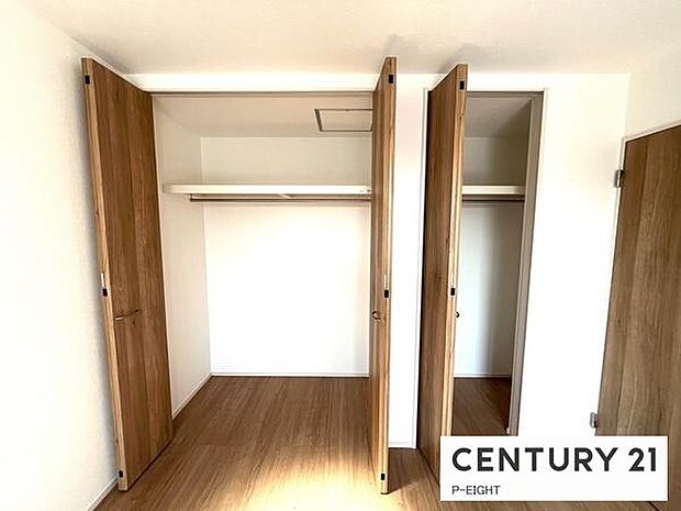 クローゼットでお部屋もスッキリ!