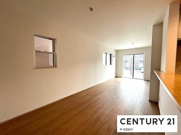 白を基調とした明るいリビングです!