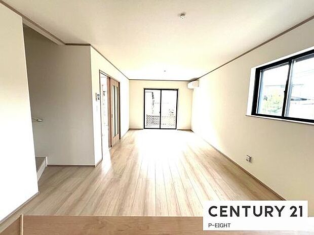 料理をしながらリビングを見渡せるつくりで、料理中も家族との会話がはずみます。