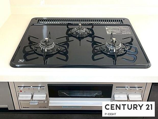 三口ガスコンロで料理もはかどりますね!グリルもあります!