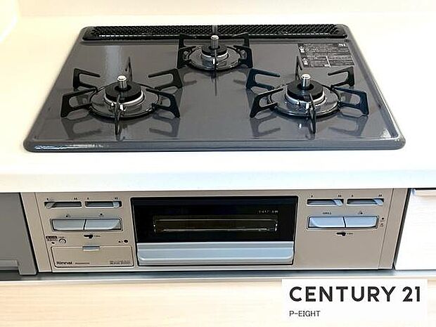 三口ガスコンロで料理もはかどりますね！グリルもあります！