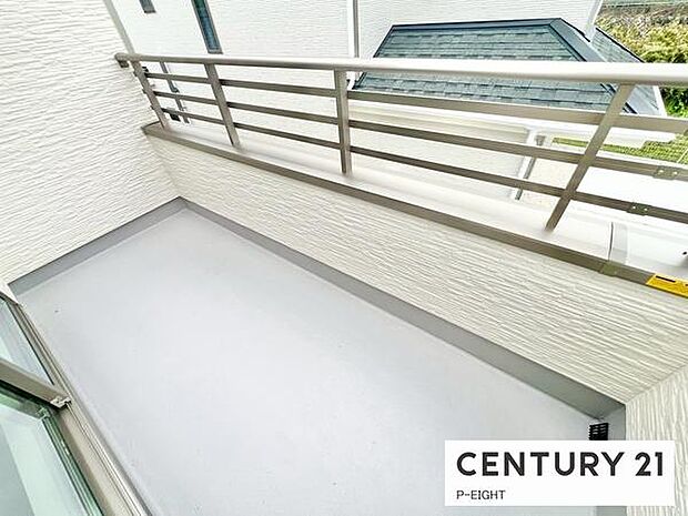 洗濯物は日当たりの良いバルコニーへ!