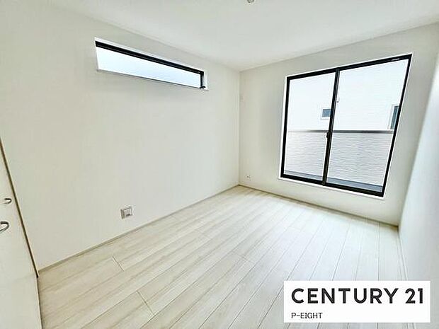 バルコニーに面している部屋です！