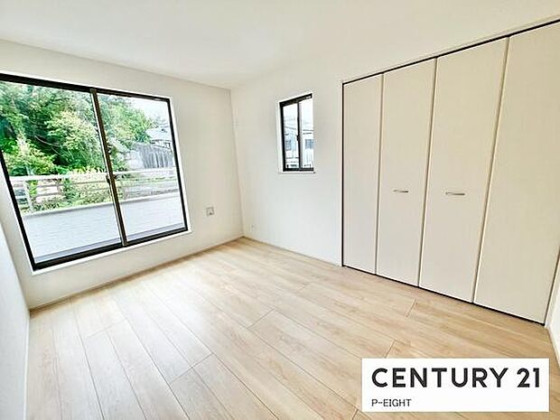 バルコニーに面している部屋です！