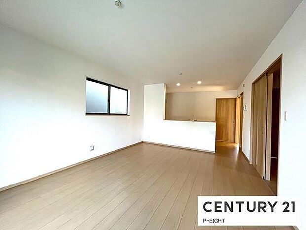 家族の笑い声が聞こえてきそうな、暖かい空間になっています。