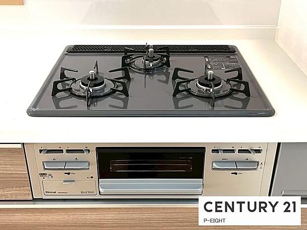 三口ガスコンロで料理もはかどりますね!グリルもあります!