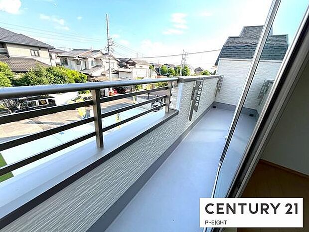 洗濯物は日当たりの良いバルコニーへ!