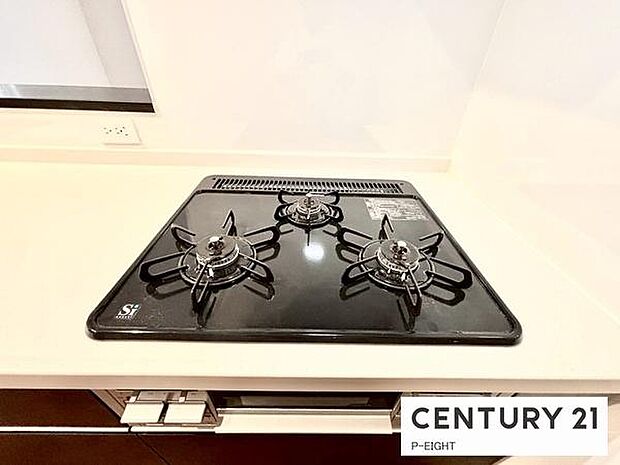 三口ガスコンロで料理もはかどりますね!グリルもあります!
