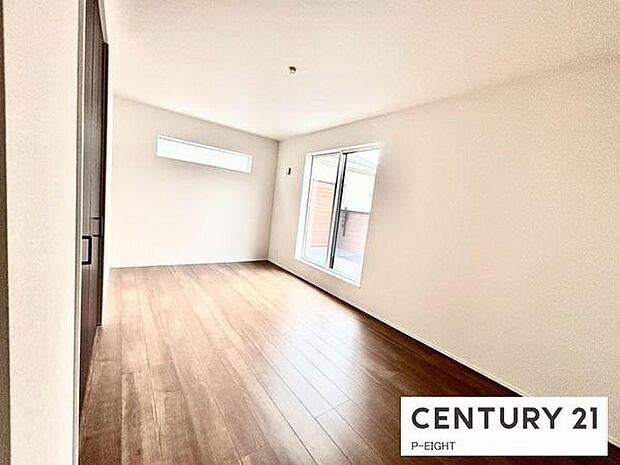 バルコニーに面している明るい部屋です!