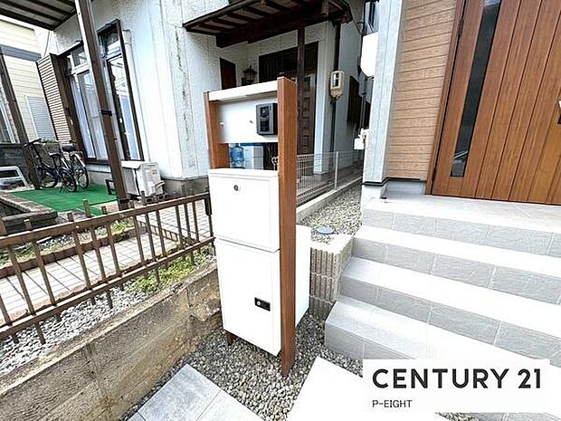 宅配ポスト付きのインターホンポスト!