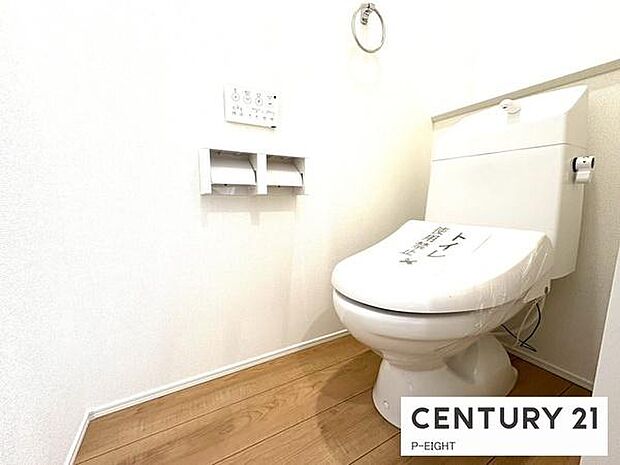 ウォシュレット付きの暖房便座で快適です!