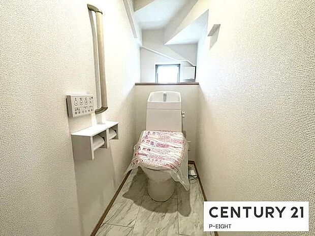 ウォシュレット付きの暖房便座で快適です！