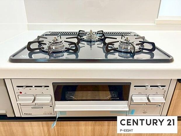 三口ガスコンロで料理もはかどりますね!グリルもあります!