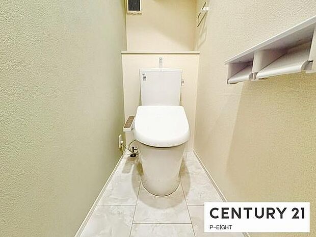 ウォシュレット付きの暖房便座で快適です!