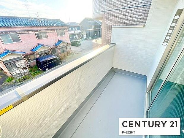 2面バルコニーあり!