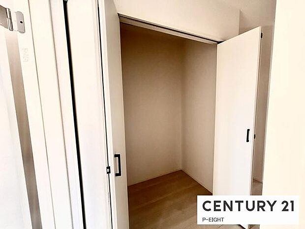 広めのクローゼットでたくさん収納できます！