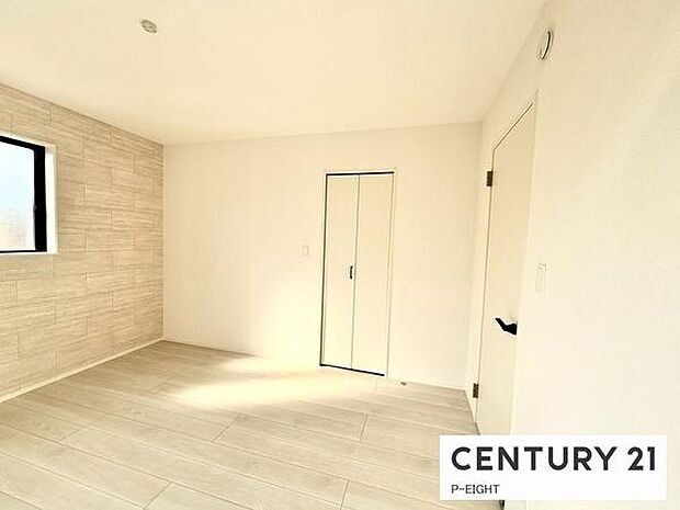 白を基調とした明るい部屋です！