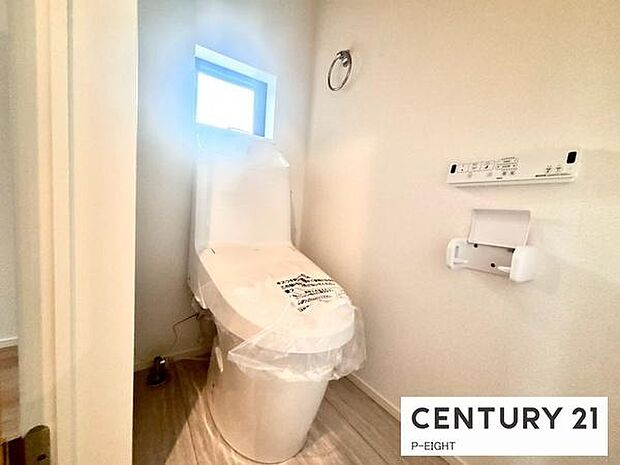 ウォシュレット付きの暖房便座で快適です!