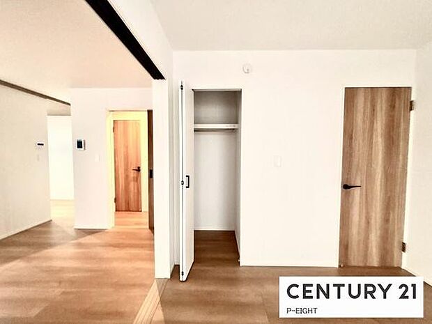 クローゼットでお部屋もスッキリ!