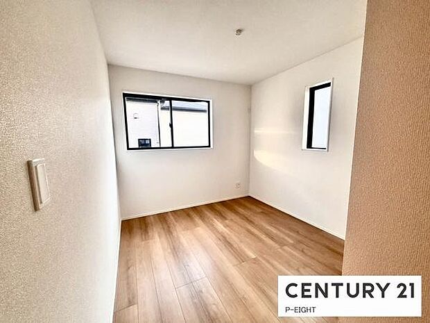 テレワークや勉強スペースとして使えます!