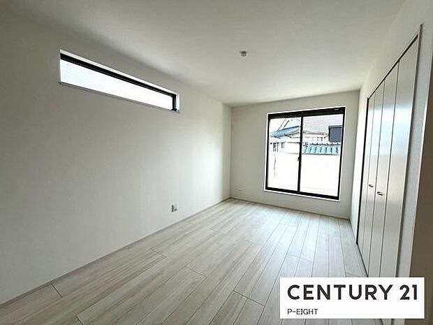 バルコニーに面している明るい部屋です！