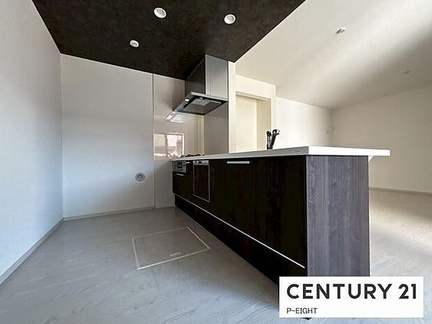 料理をしながらリビングを見渡せるつくりで、料理中も家族との会話がはずみます。