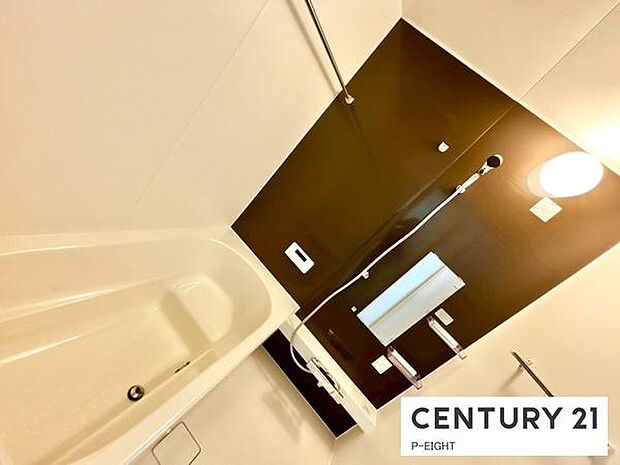 一坪サイズのお風呂で毎日の疲れを癒してください。