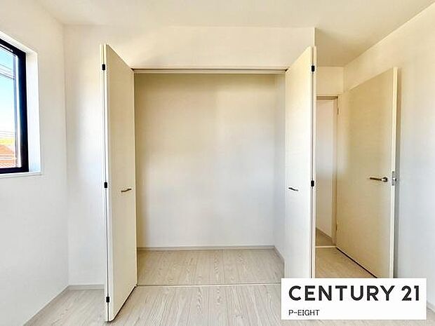 クローゼットでお部屋もスッキリ!