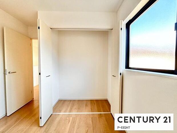 クローゼットでお部屋もスッキリ!